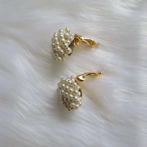 Vintage Faux Pearl Cluster Clip On Earrings - Picture 2 of 5